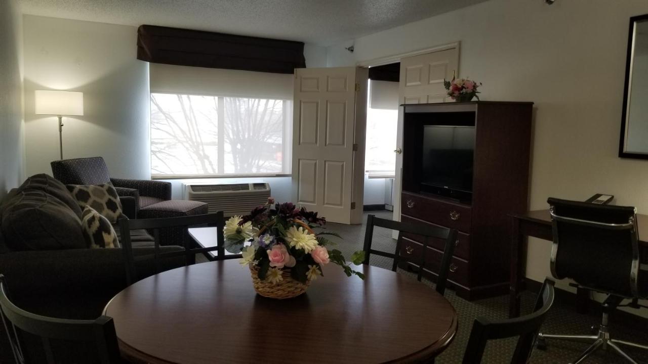 Wingate By Wyndham Airport - Rockville Road 3* Indianapolis